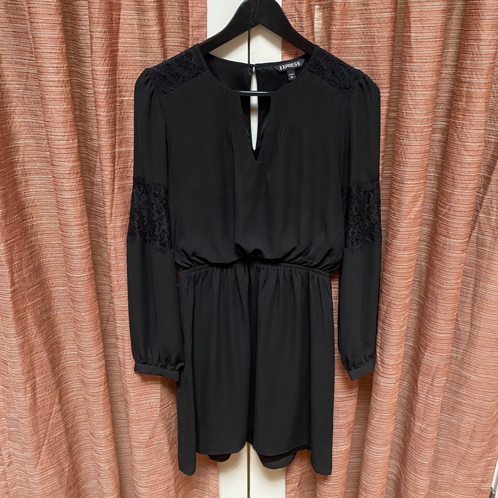 Express Dress with key hole neck and lace detail, color black, size small